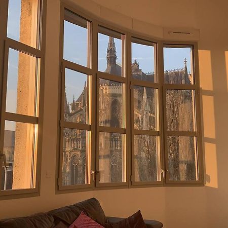 Loft Des Sacres - Vue Unique Sur La Cathedrale Daire Reims Dış mekan fotoğraf
