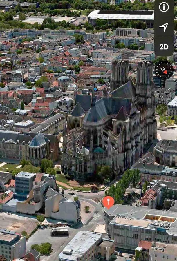 Loft Des Sacres - Vue Unique Sur La Cathedrale Daire Reims Dış mekan fotoğraf